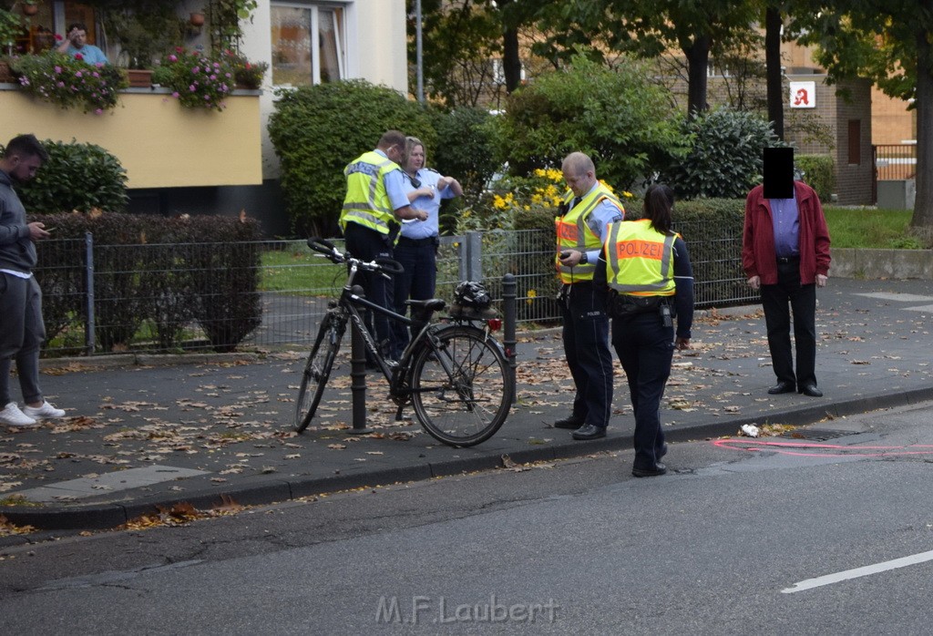 VU Rad Pkw Koeln Buchheim Herlerstr P07.JPG - Miklos Laubert